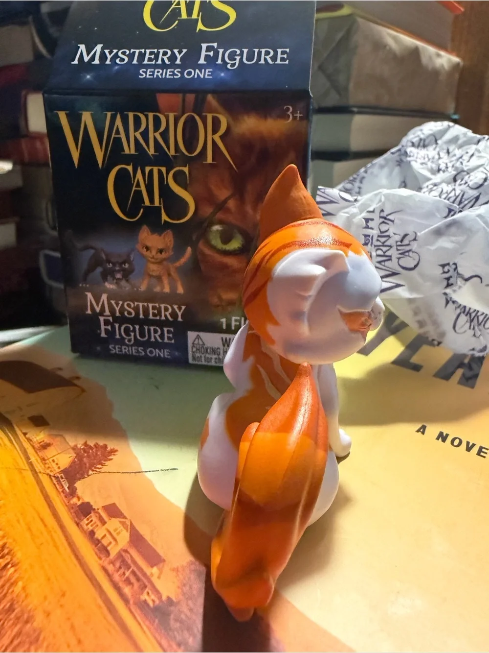 Warrior Cats Mystery Figure - Brightheart - Orange & White Calico Cat